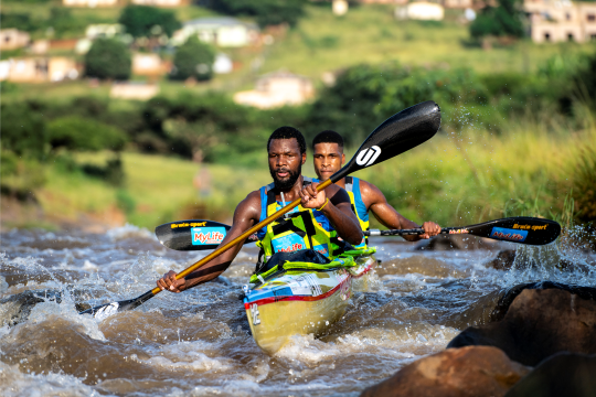 DAY 1 REPORT: Mtolo and Khwela take a slender lead into Day 2